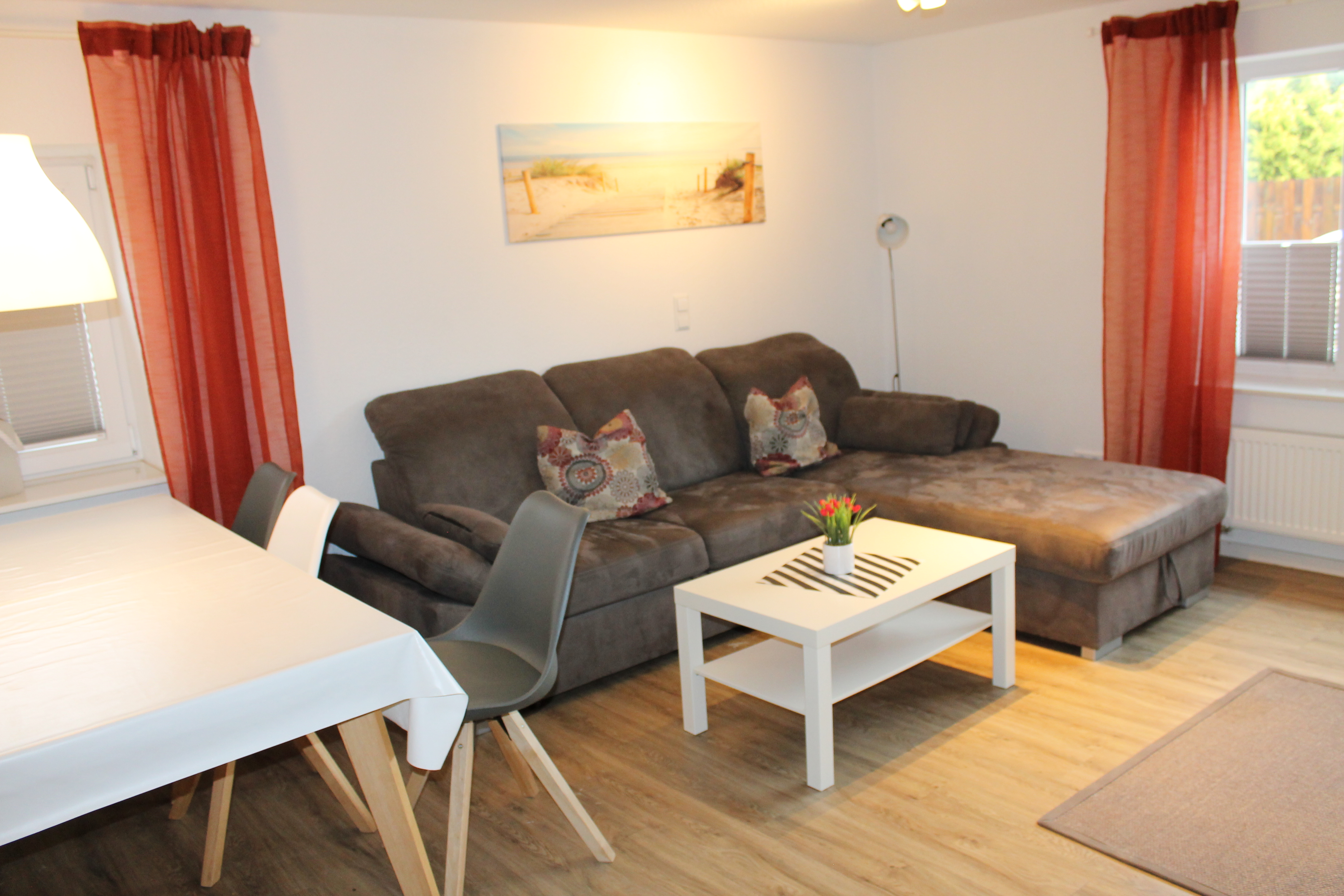 Der Wohnbereich mit dem, zum Dopplbett, ausklappbaren Sofa